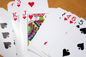 Spielkarten ziehen für Kleingruppenarbeit